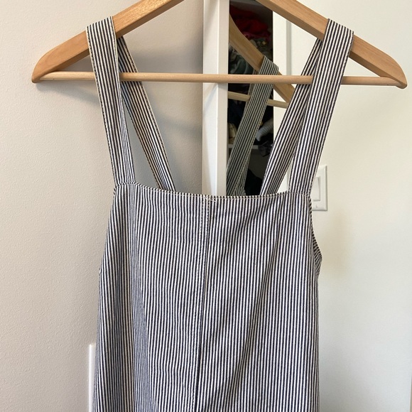 SOLD RVCA Smock Dress - Picture 2 of 3